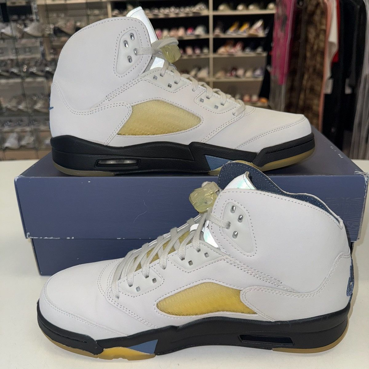A Ma Maniere × Jordan Brand Size 12W (9.5M) - A Ma Maniére x Air Jordan 5 Retro Size US 12 / IT 42 - 2 Thumbnail