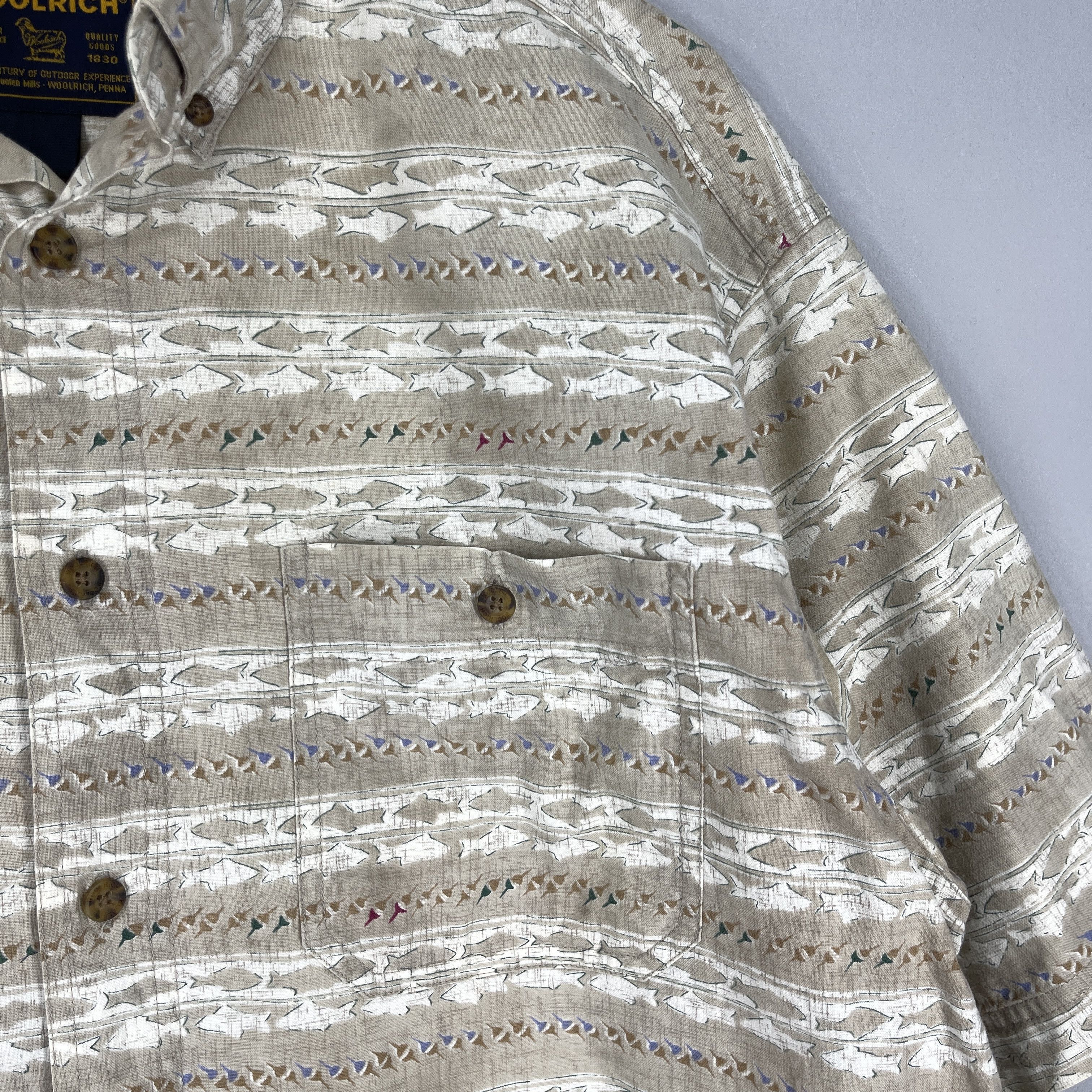 Woolrich Woolen Mills Vintage WOOLRICH Horizontal Fish Motive Printed Shirt Size US L / EU 52-54 / 3 - 3 Thumbnail