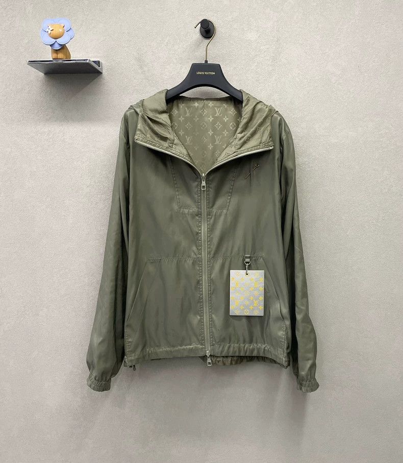 Louis Vuitton Green Double-Sided Jacket with Louis Vuitton Pattern - dmc Size US L / EU 52-54 / 3 - 1 Thumbnail
