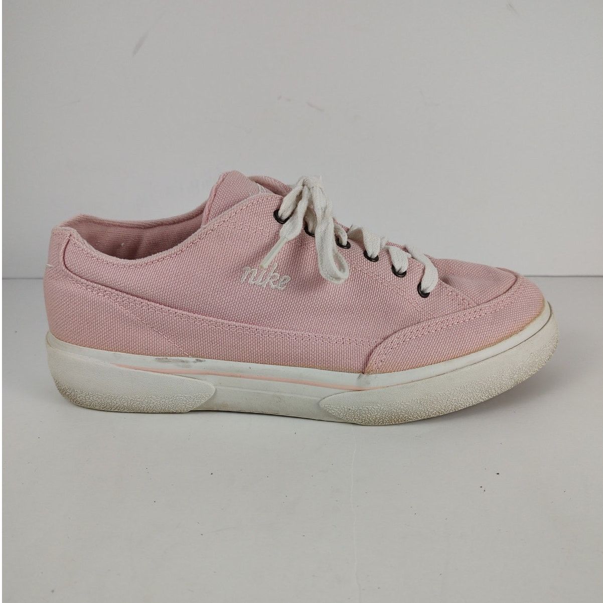Nike VTG Nike Agassi pink canvas casual streetwear shoes womens 8 Size US 8 / IT 38 - 1 Thumbnail