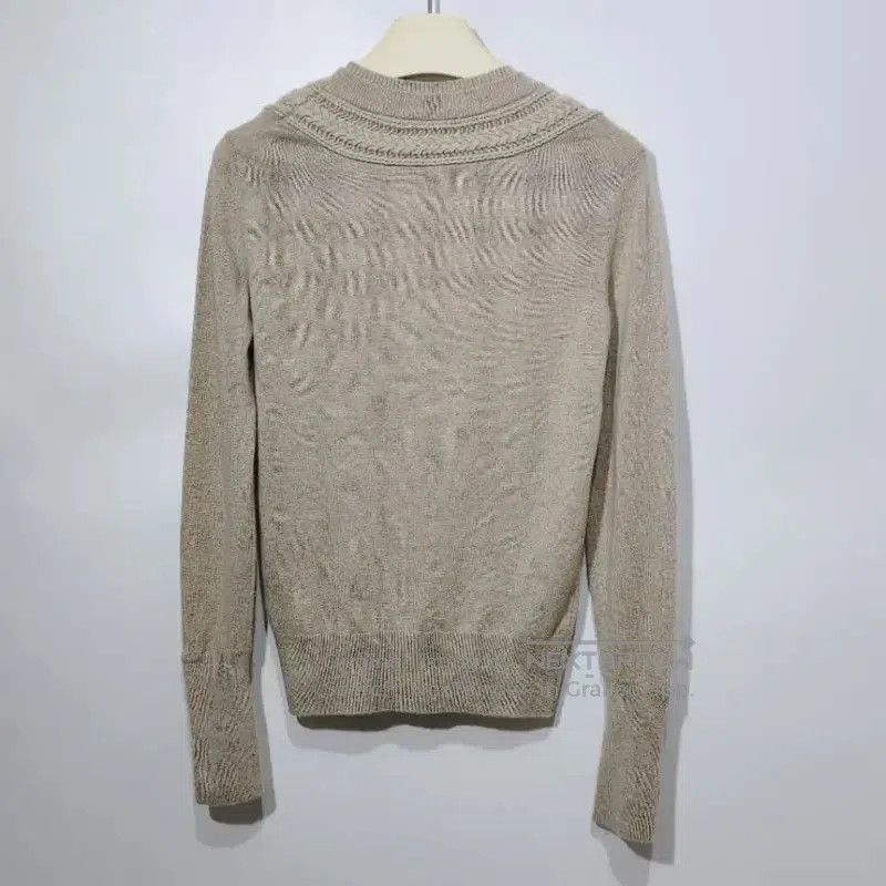 Burberry Burberry Women's Knit Sweater in Khaki. Size XS / US 0-2 / IT 36-38 - 2 Thumbnail