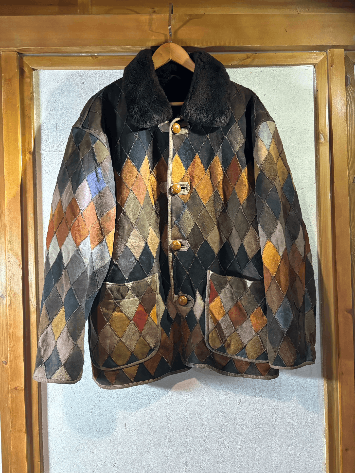 Vintage Vintage Big Gate Patchwork Lamb Fur Coat Size US M / EU 48-50 / 2 - 1 Thumbnail