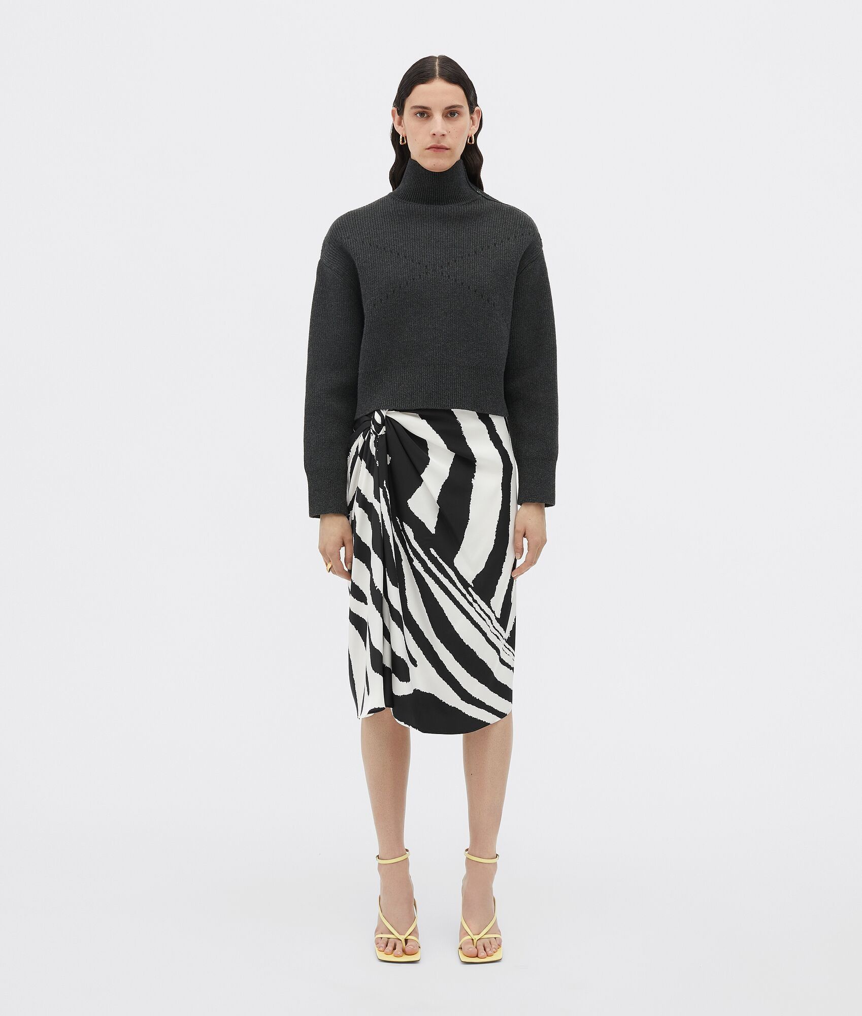 Bottega Veneta o1bcso1str0225 Jumper in Slate Grey Size XS / US 0-2 / IT 36-38 - 1 Thumbnail
