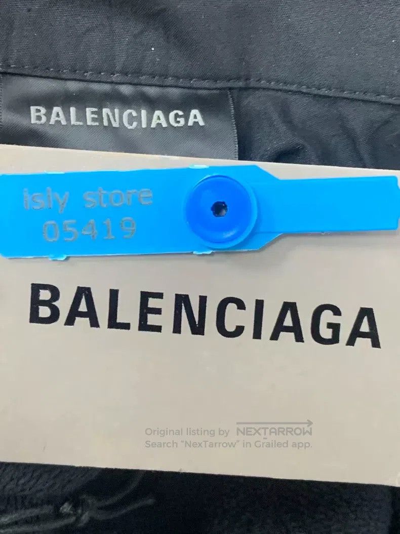Balenciaga Balenciaga Collar Embroidered Drop Shoulder Long Sleeve Ho Size US S / EU 44-46 / 1 - 4 Thumbnail