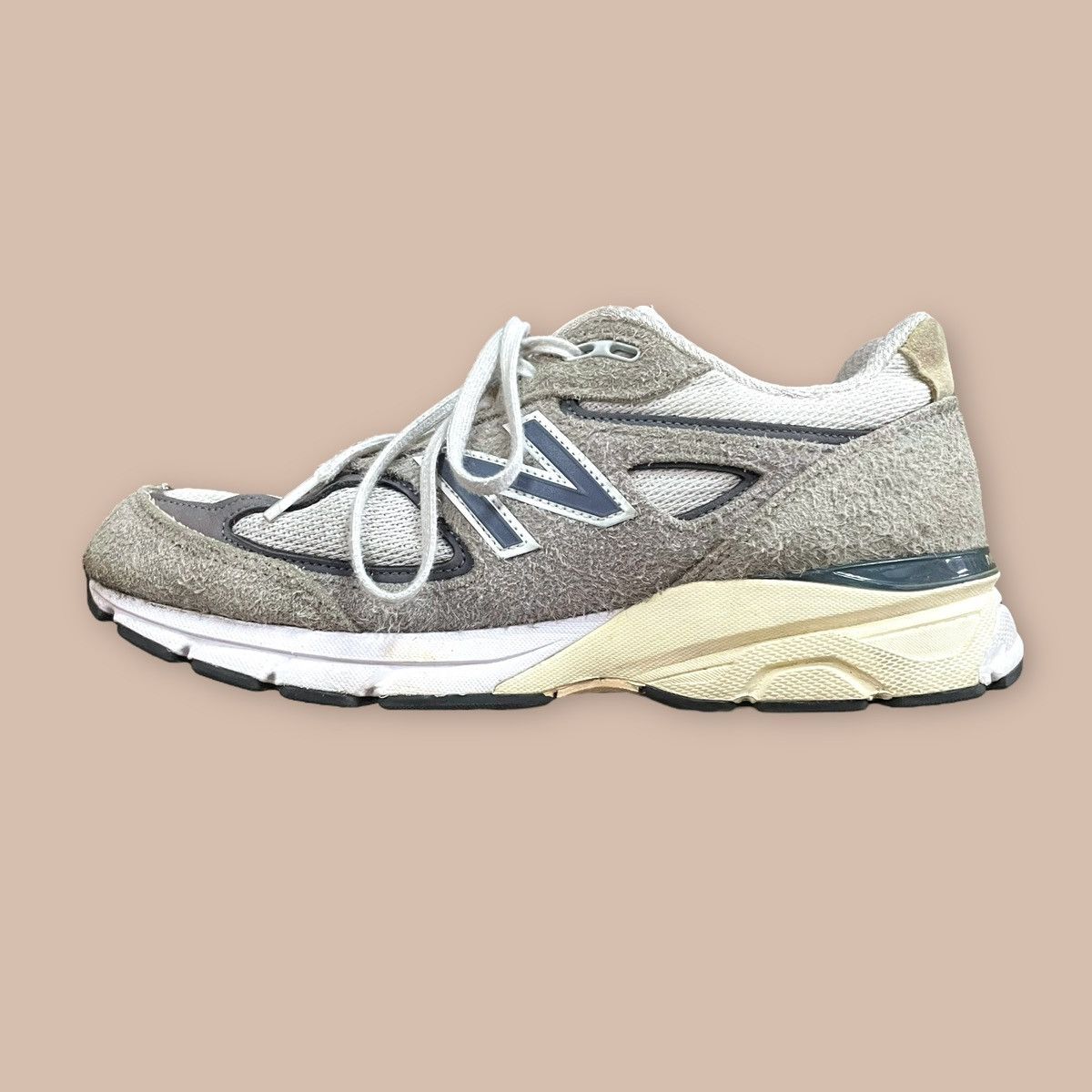 New Balance New Balance 990v4 "Grey Day 2023" Size US 8.5 / EU 41-42 - 9 Thumbnail