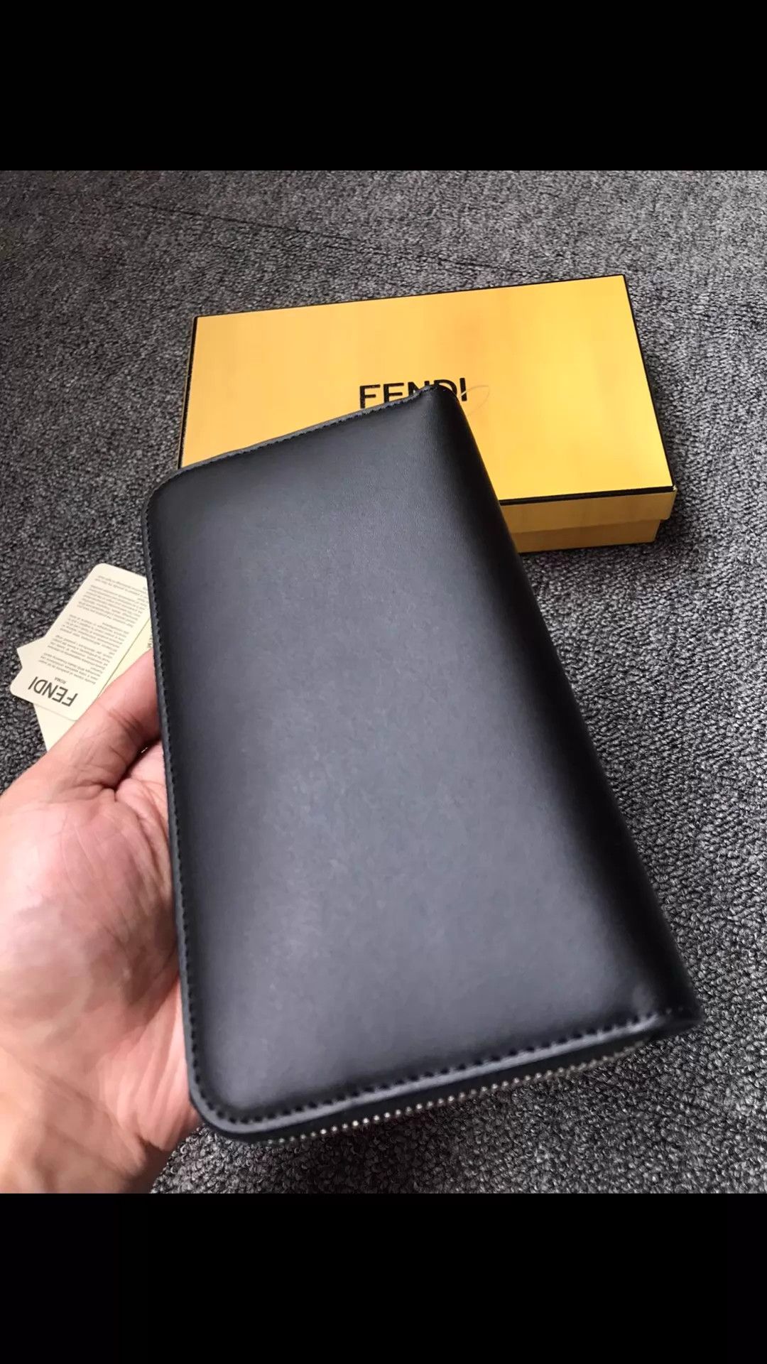 Fendi Fendi Long Zipper Wallet All-Leather Embossed Logo Size ONE SIZE - 3 Thumbnail