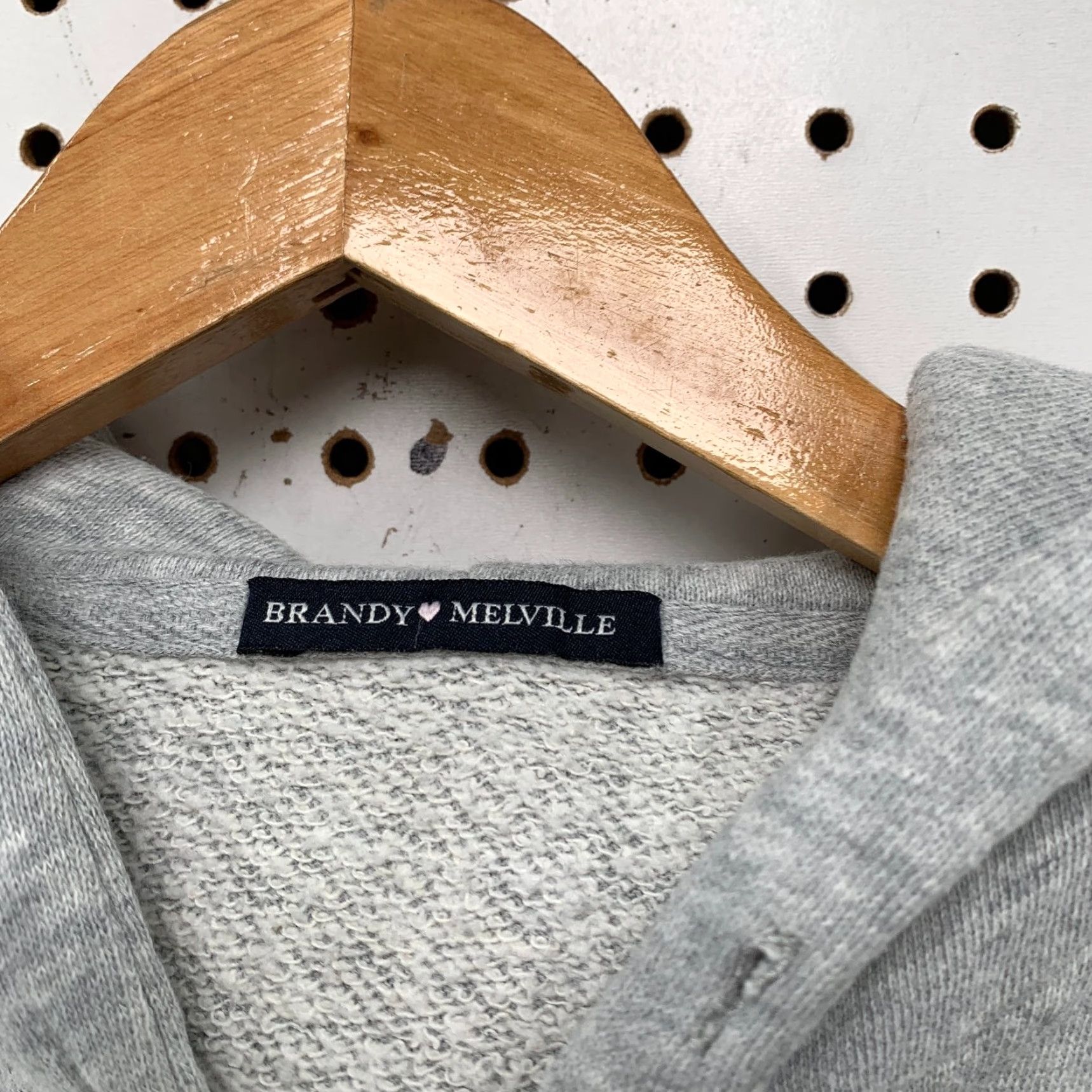 Brandy Melville VINTAGE Brandy Melville Hoodie Sweatshirt Womens One Size Cropped Zip Hooded Fleece Size ONE SIZE - 3 Thumbnail