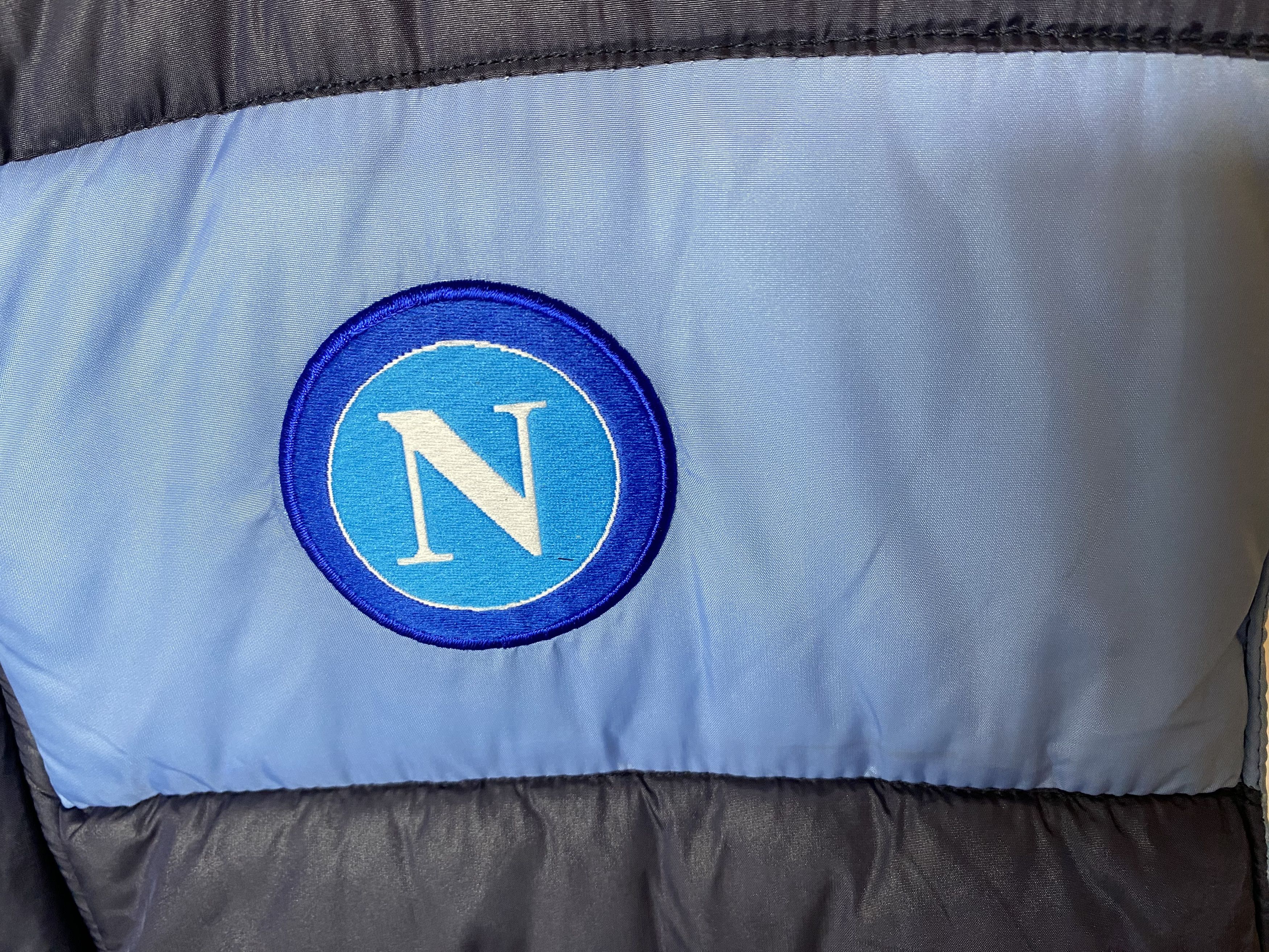 Macron SSC NAPOLI 2012 2013 TRAINING FOOTBALL SOCCER VEST JACKET Size US M / EU 48-50 / 2 - 5 Thumbnail