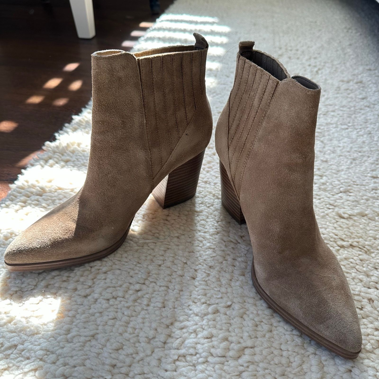 Marc Fisher Marc Fisher Women's Matter Block Heel Booties US 9 Size US 9 / IT 39 - 1 Thumbnail