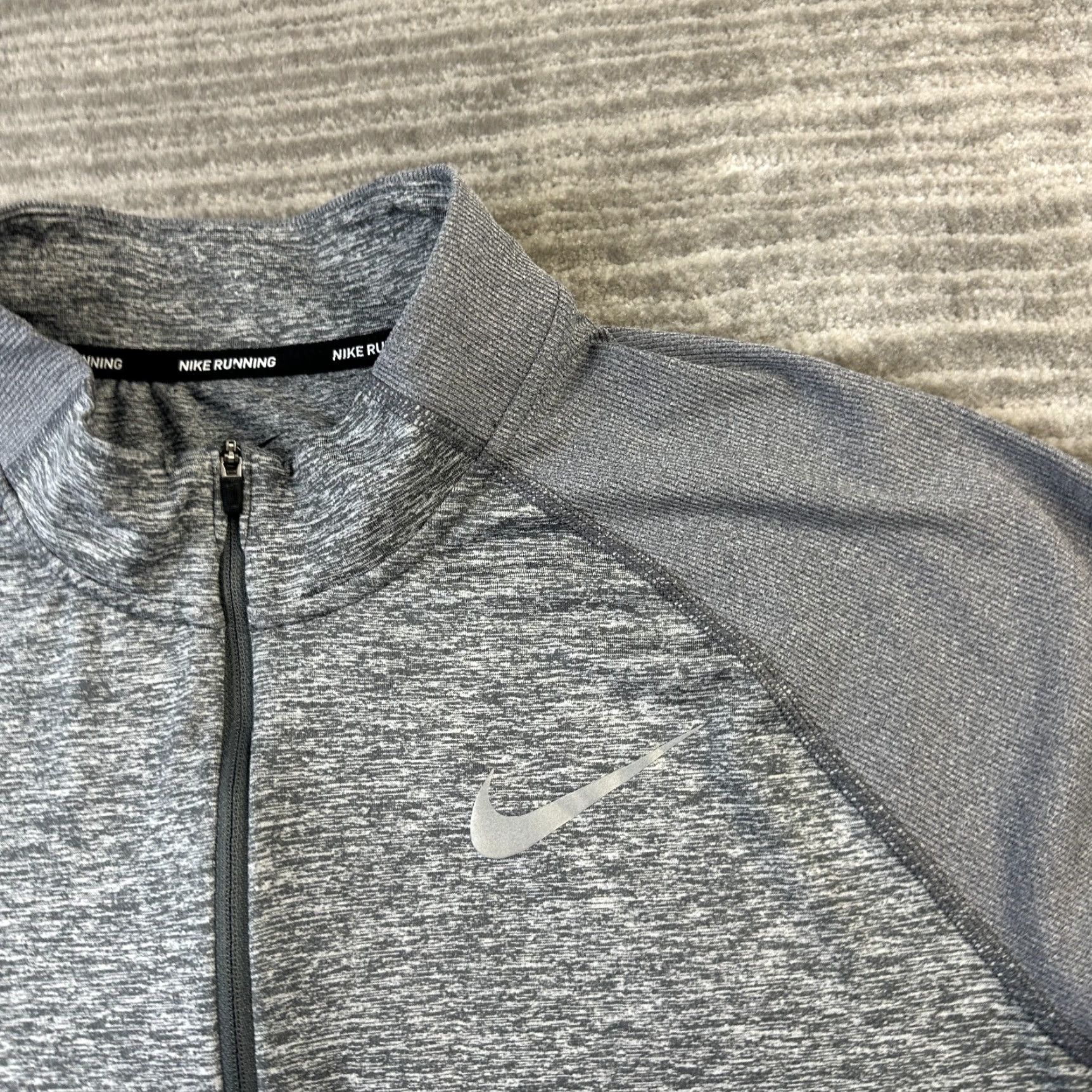 Nike Nike Sweater Mens Large Gray Half Zip Element Running Marathon Dri Fit Size US L / EU 52-54 / 3 - 4 Thumbnail