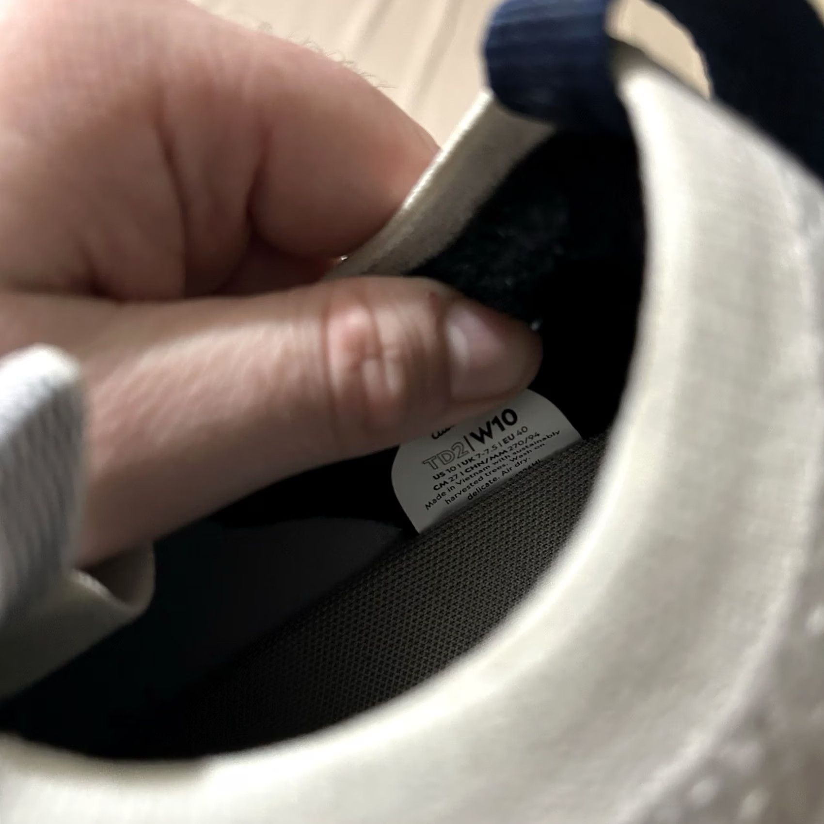 Allbirds VINTAGE Allbirds TD2 Tree Dasher 2 Blizzard Deep Navy Size 10 Women Sneaker Athletic White Women’s TD2 Tree Dasher 2 Blizzard Deep Navy Size 10 Size US 10 / IT 40 - 7 Thumbnail