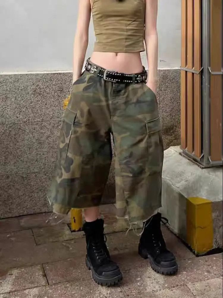 Designer × Japanese Brand Washed camouflage seven-quarter baggy work denim shorts Size US 30 / EU 46 - 3 Thumbnail