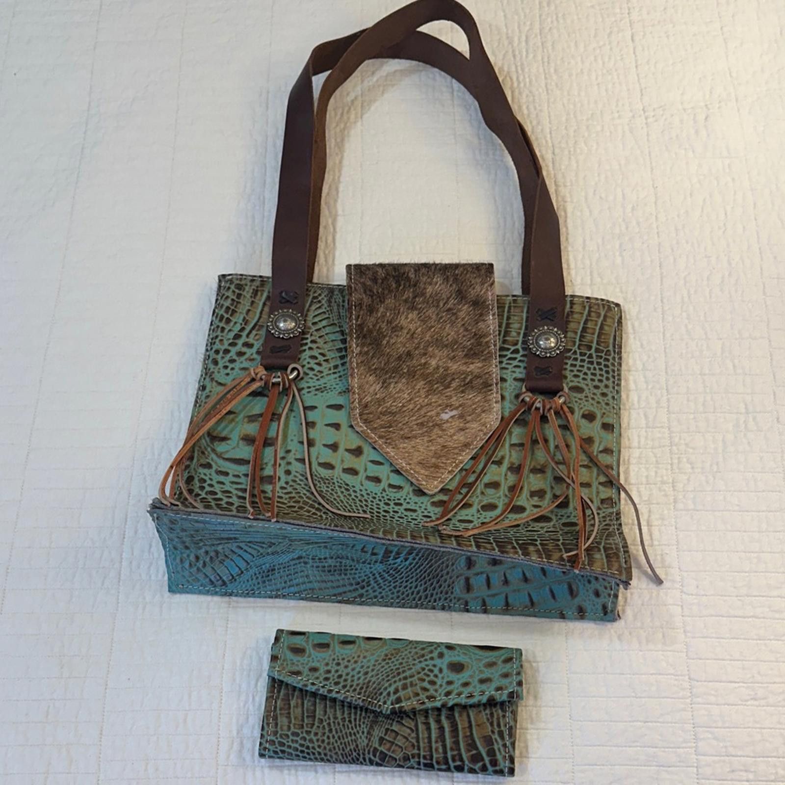 Other Tooled leather Satchel Tote Purse Crocodile Wallet Bag Set Size ONE SIZE - 2 Thumbnail