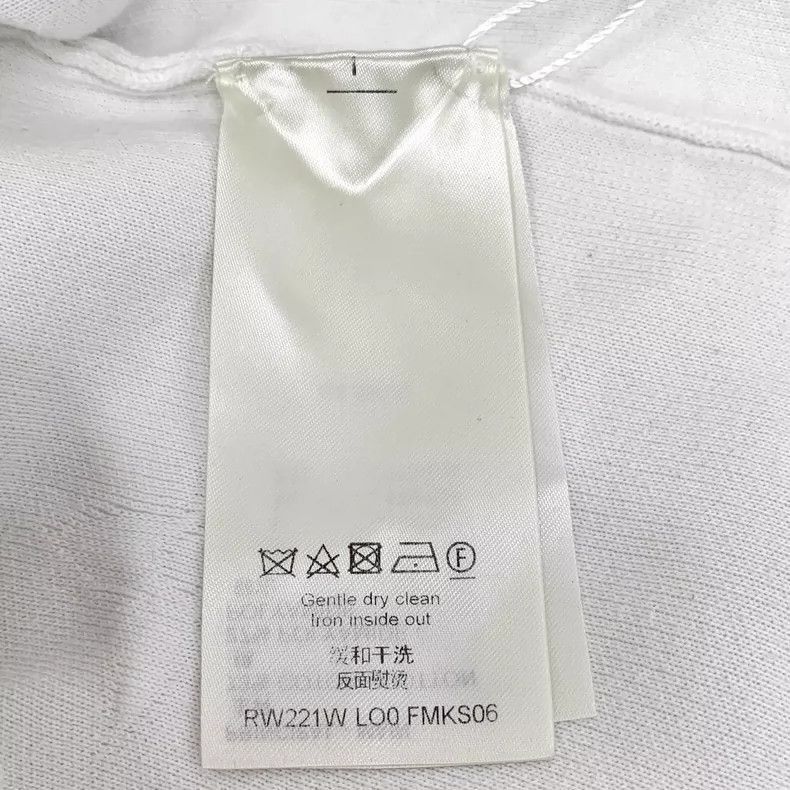 Louis Vuitton Louis Vuitton Embossed Logo White Cotton T -2505 Size XS / US 0-2 / IT 36-38 - 6 Thumbnail