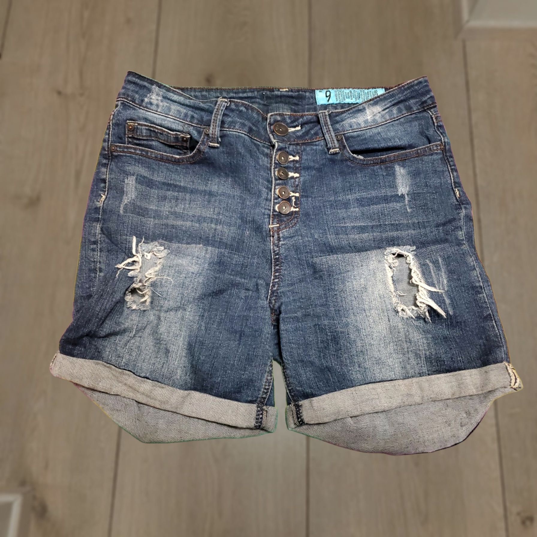 Denime VINTAGE Indigo Rein Juniors' High-Rise 5~ Button Fly Distressed Cuff Denim Shorts Size 9 Size 30" / US 8 / IT 44 - 1 Thumbnail
