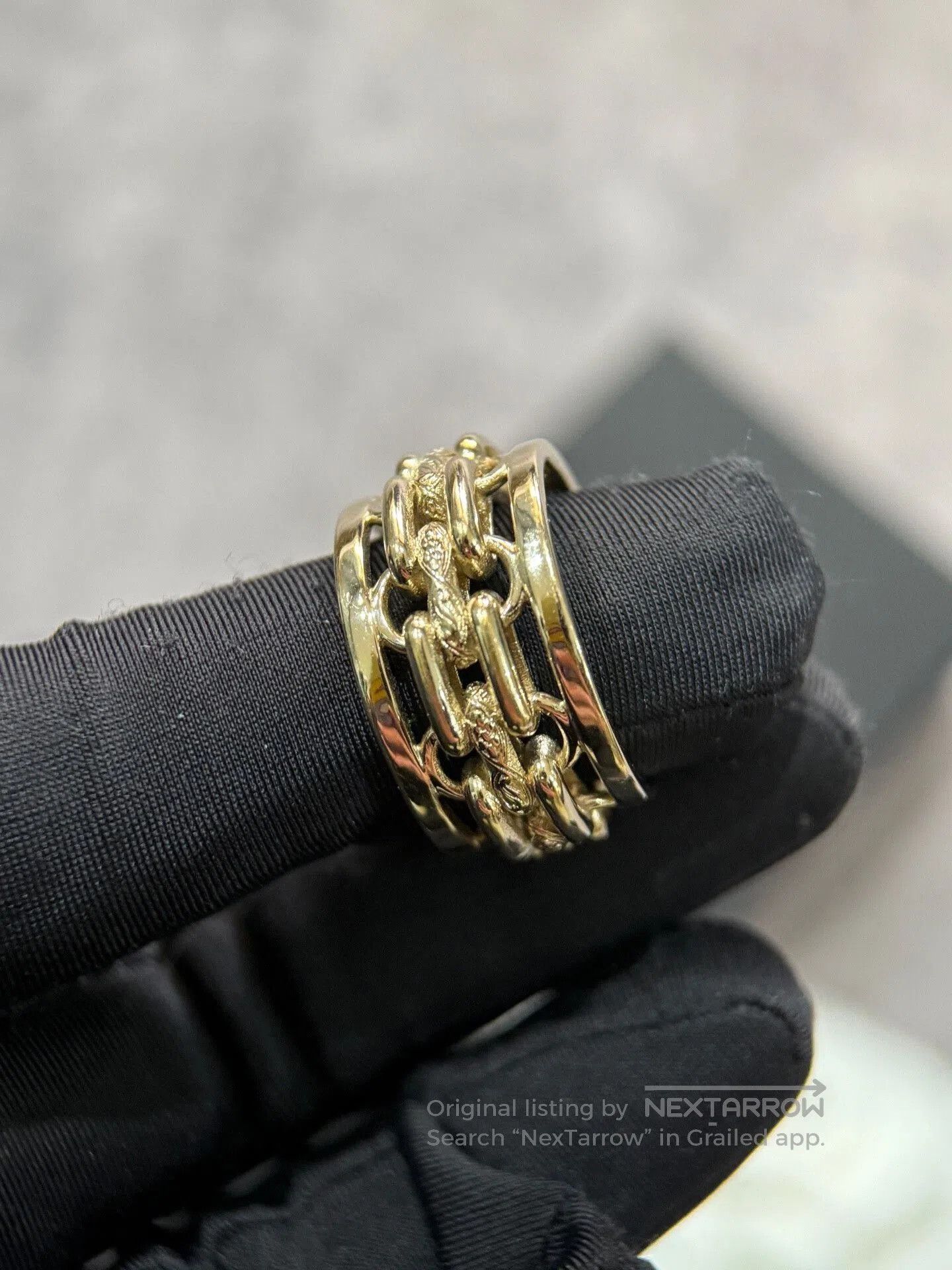 Chanel gold twisted lock ring by Chanel. Size ONE SIZE - 3 Thumbnail