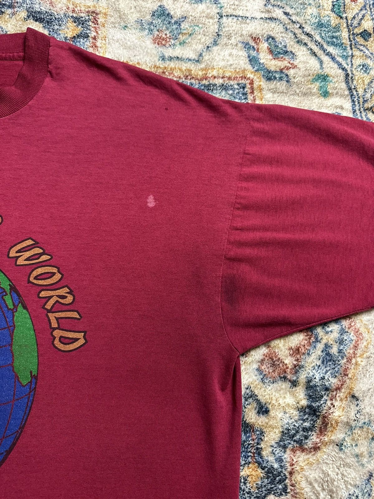 Vintage Vintage Go Light Your World Earth Candle T-shirt Size XL Size US XL / EU 56 / 4 - 5 Thumbnail