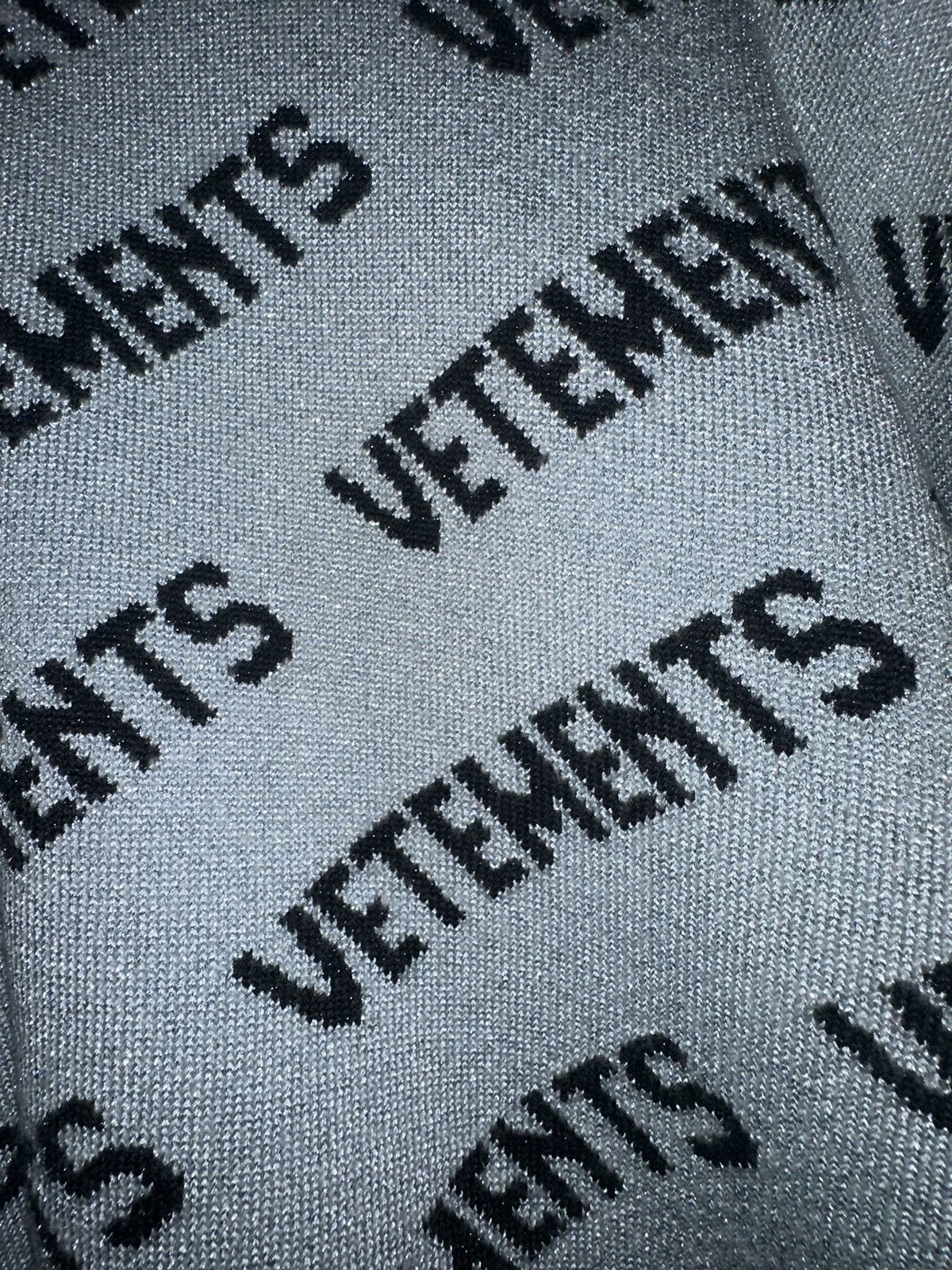 Vetements Lurex Monogram Sweater Size US M / EU 48-50 / 2 - 5 Thumbnail