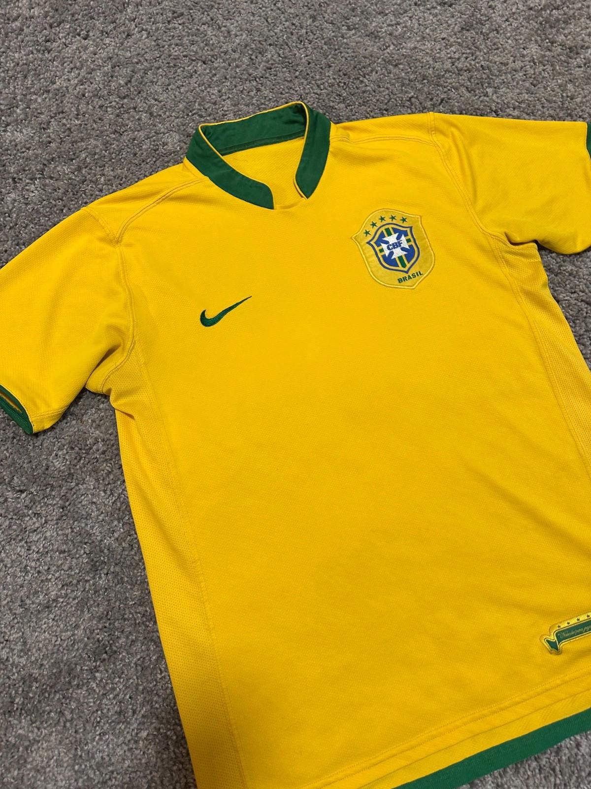 Nike Brazil Home football shirt 2006 Soccer Nike Jersey Rare Sz M Size US M / EU 48-50 / 2 - 3 Thumbnail