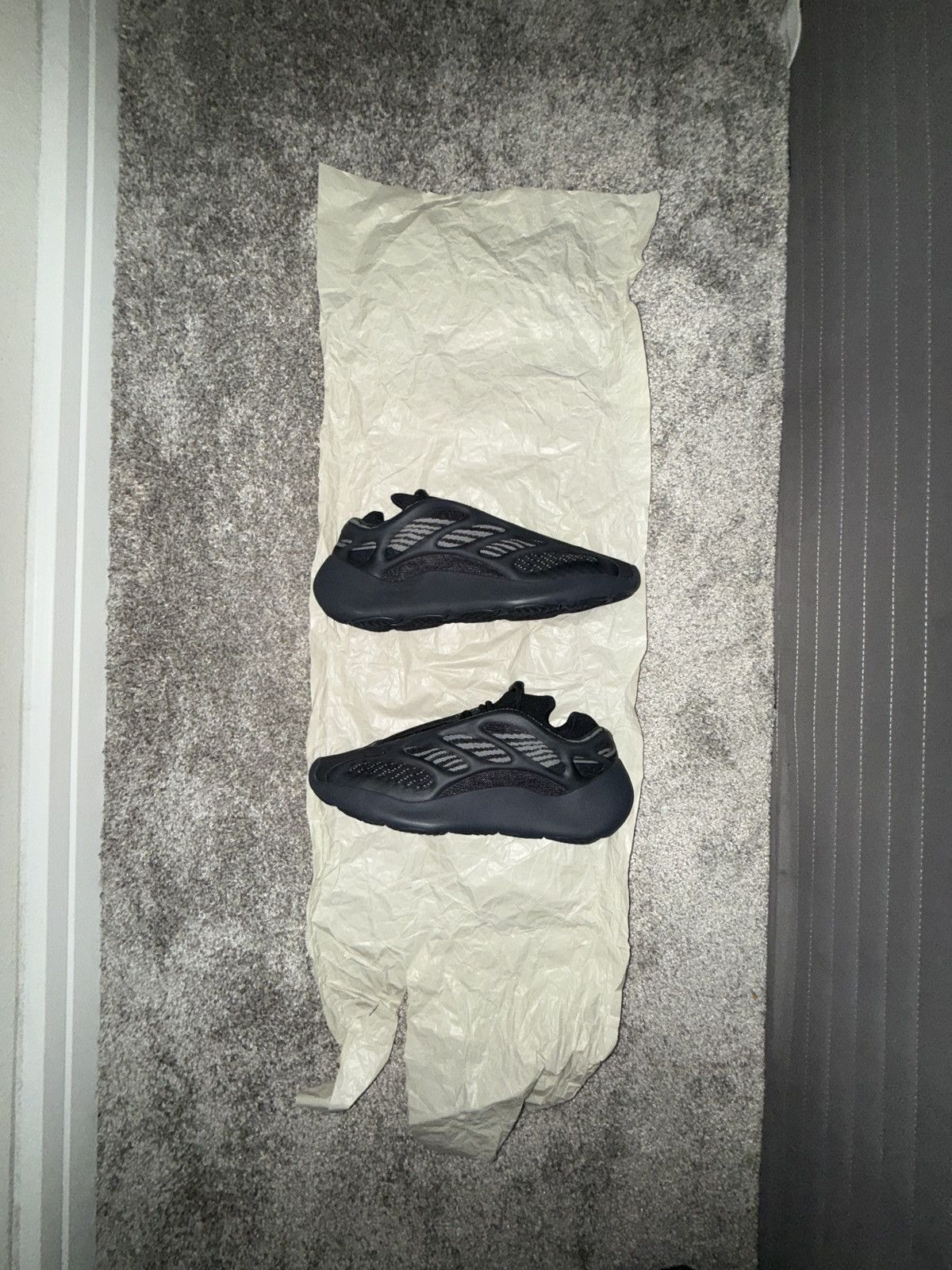 Yeezy 2021 Yeezy 700 V3 'Dark Glow' Size US 8 / EU 41 - 6 Thumbnail