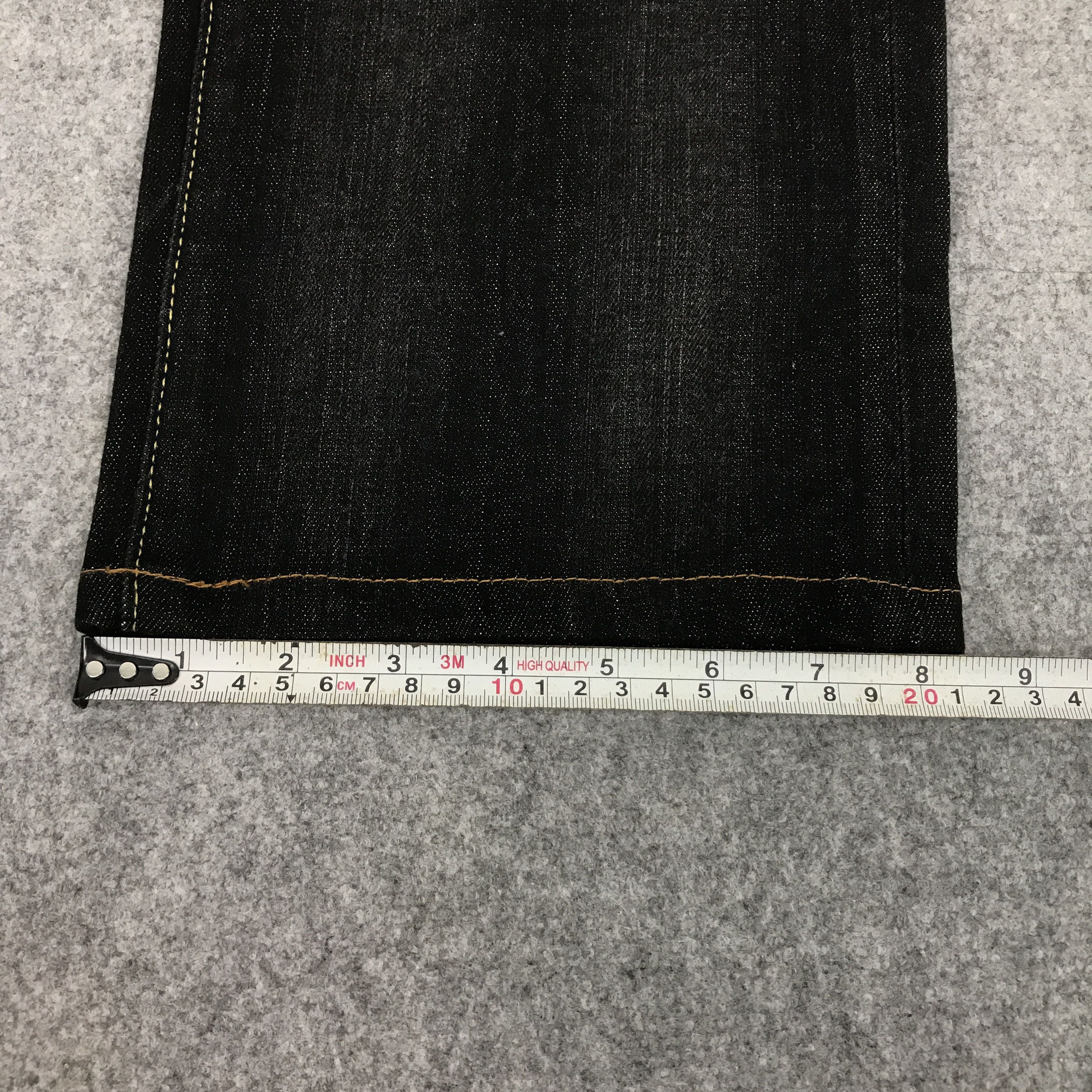 Jun Takahashi × Uniqlo JAPAN BLACK DENIM UNIQLO DISTRESSED DENIM PANTS Size US 34 / EU 50 - 13 Thumbnail