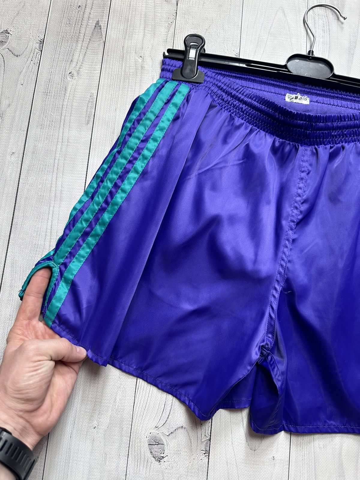 Adidas × Vintage Vintage Adidas shorts size M logo striped Size US 32 / EU 48 - 3 Thumbnail