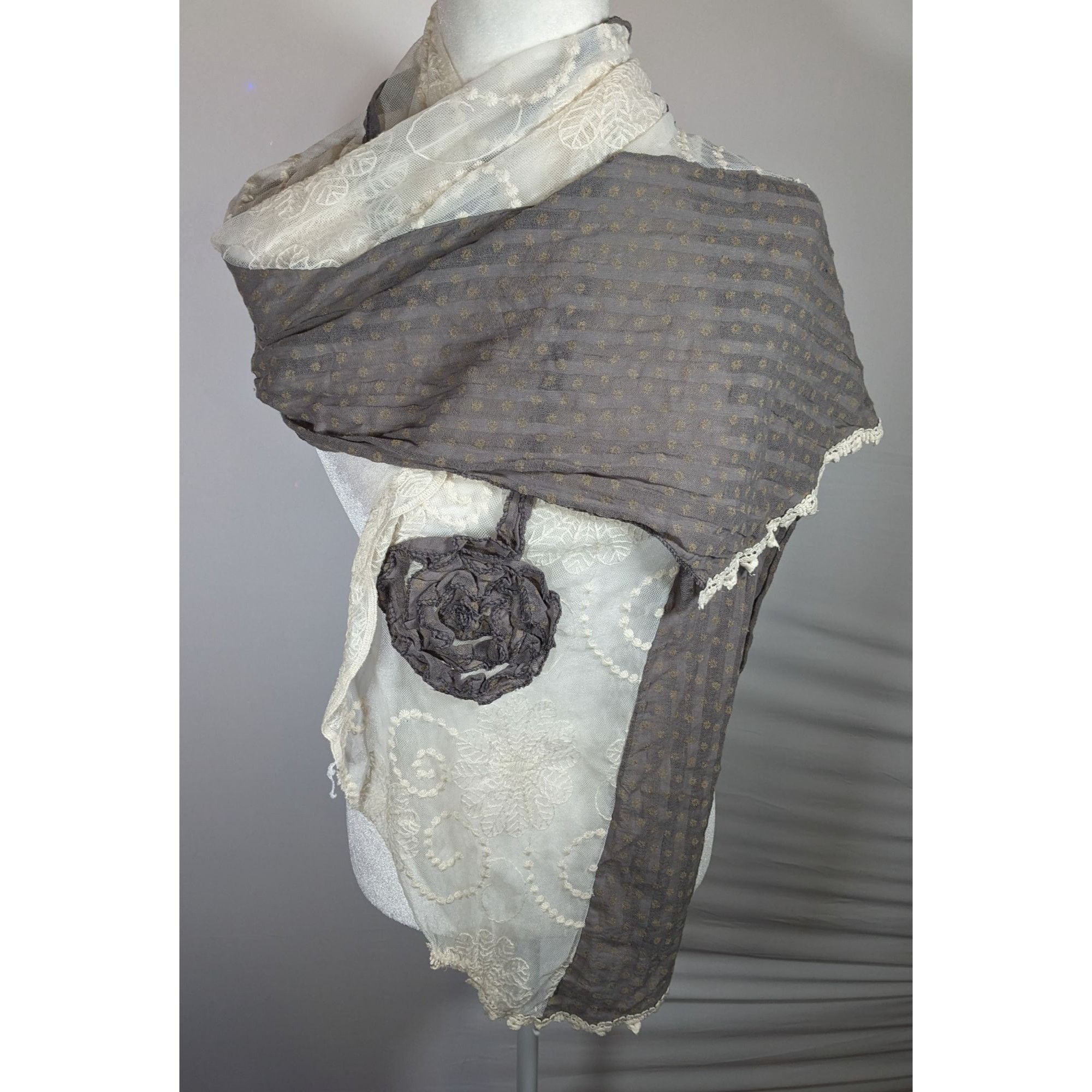 Other Vintage Floral Embroidered Lace Grey And White Scarf Size ONE SIZE - 5 Thumbnail