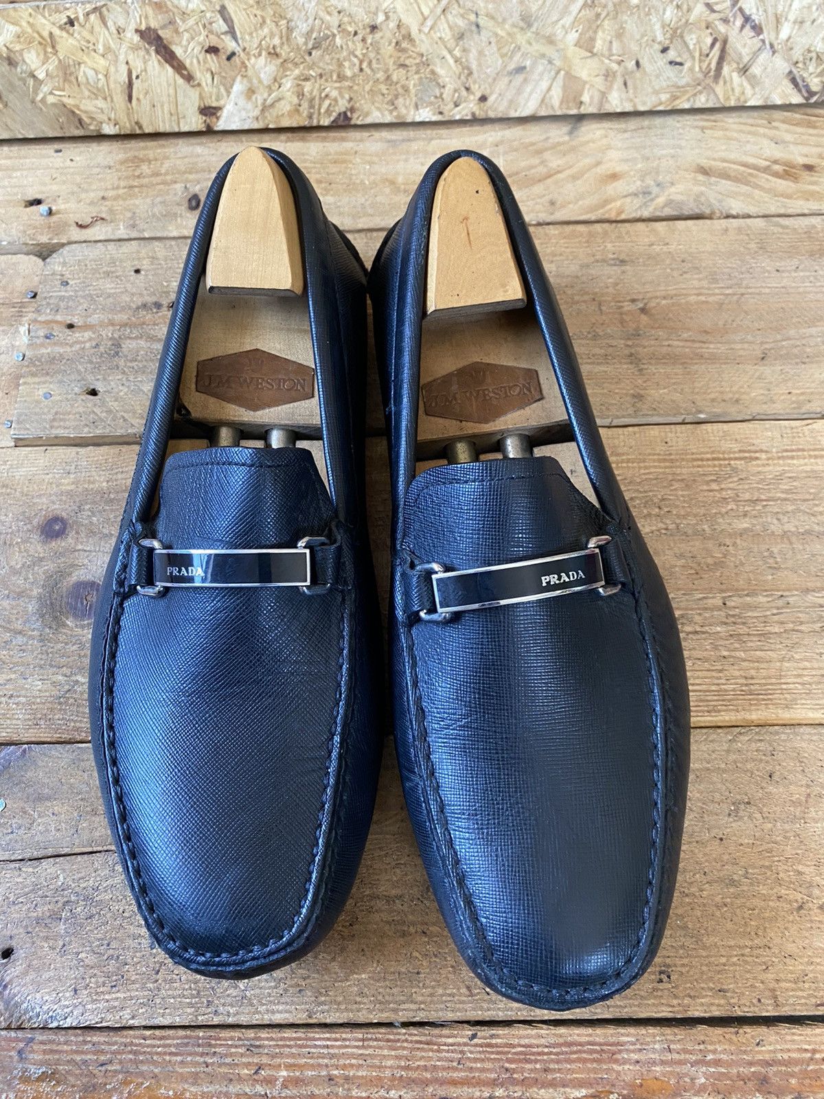 Prada Prada logo horsebit driving loafers, black shoes uk9 US 10 Size US 10 / EU 43 - 1 Thumbnail