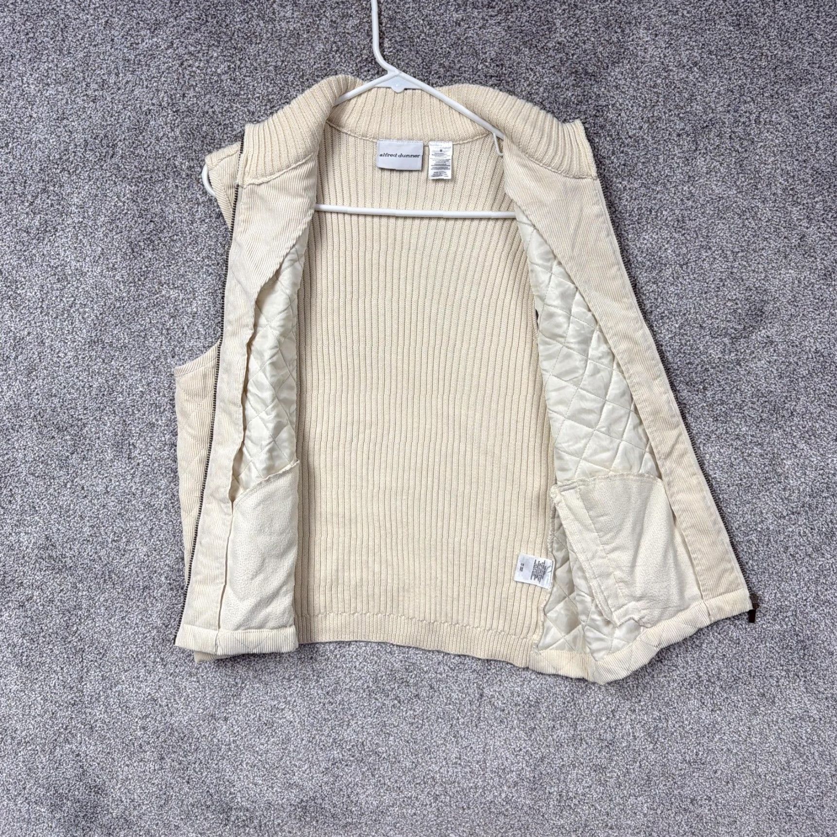 Vintage VINTAGE Alfred Dunner Quilted Vest Womens M Beige Corduroy 90s Bohemian Retro Zip Front Pockets Sleeveless Casual Size M / US 6-8 / IT 42-44 - 4 Thumbnail