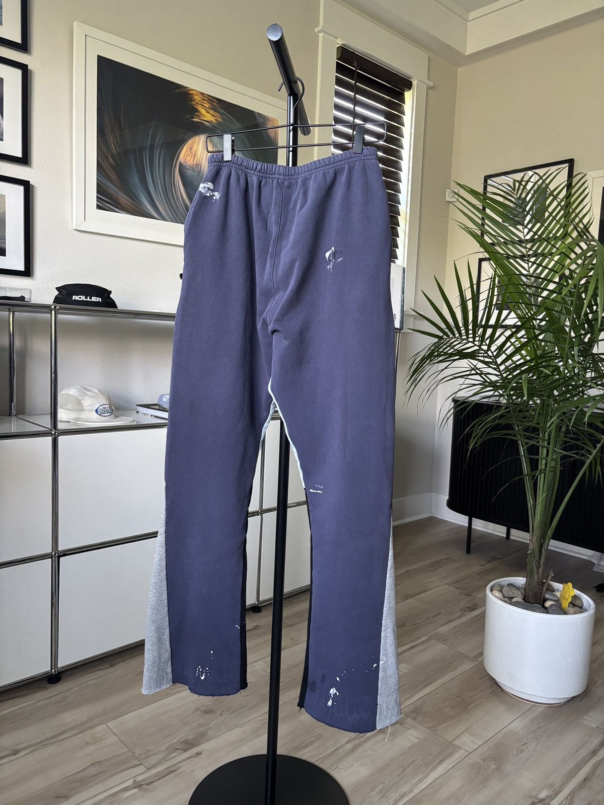 Gallery Dept. GALLERY DEPT PAINTER FLARE SWEATPANTS Size US 34 / EU 50 - 11 Thumbnail