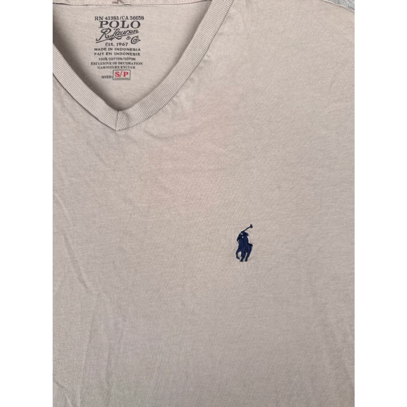 Ralph Lauren VINTAGE Polo Ralph Lauren Shirt Slim Fit Mens Small Gray V-Neck Short Sleeve 100% Cotton Jersey Size US S / EU 44-46 / 1 - 6 Thumbnail