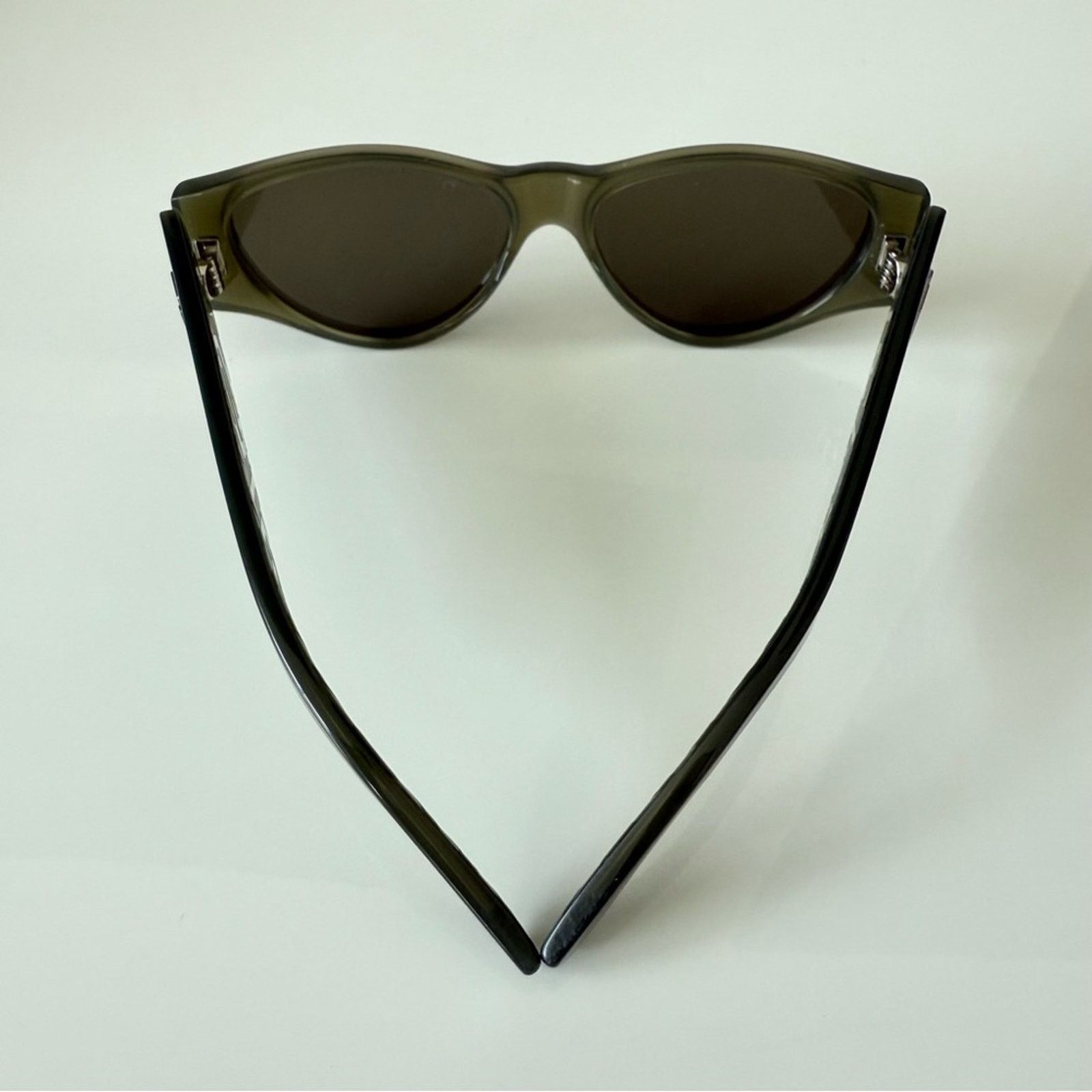 Fendi NEW!!! Fendi women sunglasses FE40158I 96N Authentic Size ONE SIZE - 7 Thumbnail
