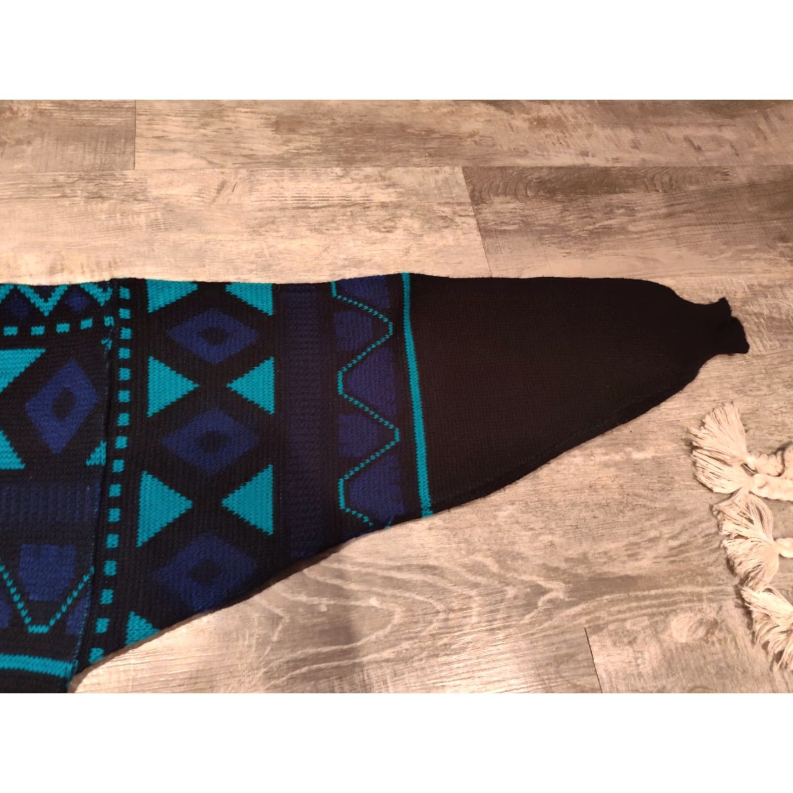 Vintage VINTAGE Le Tigre Geometric Pullover Sweater XL Men Crew Neck Acrylic Multi 90s Fall Winter Spring Size US XL / EU 56 / 4 - 7 Thumbnail