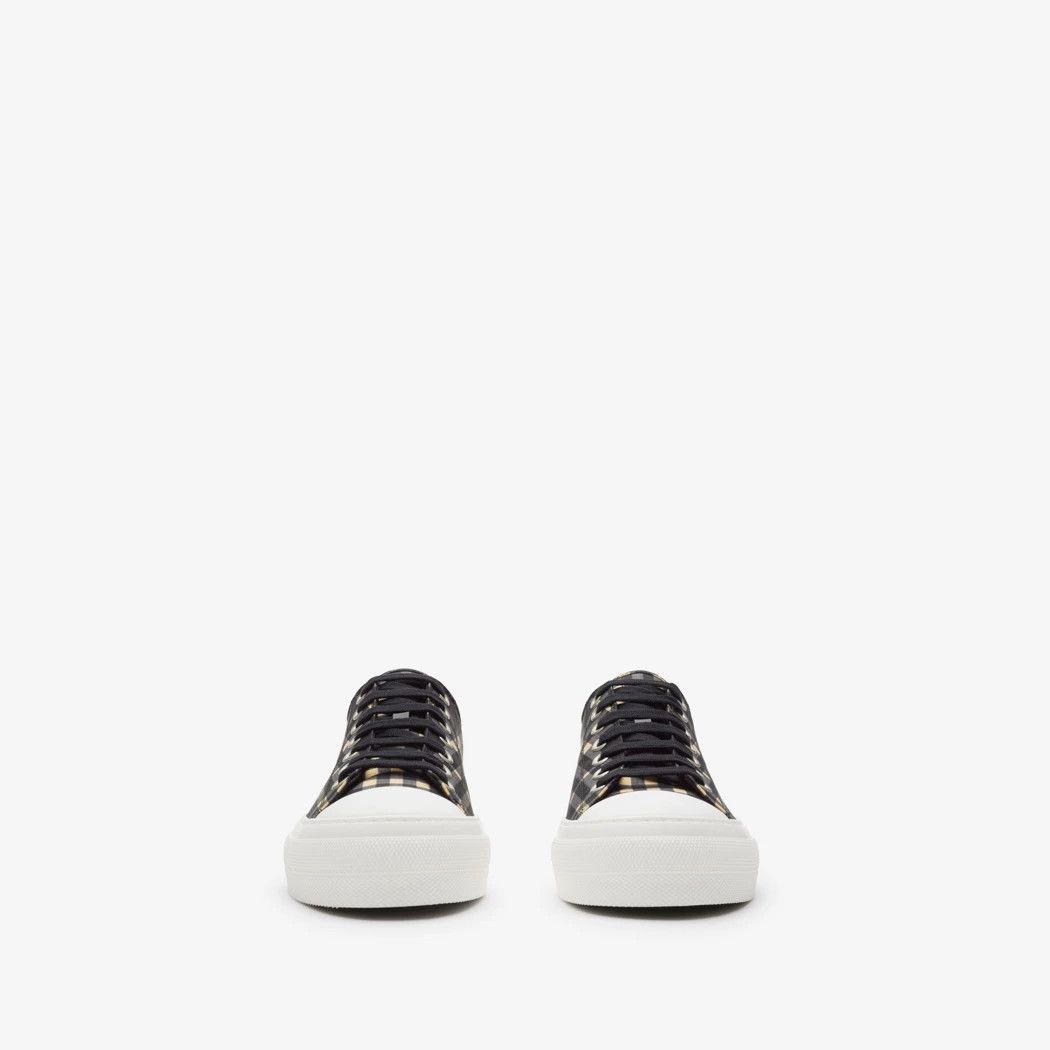 Givenchy os11x1225 Dup / Check Sneakers in Multicolor Size US 10 / EU 43 - 4 Thumbnail
