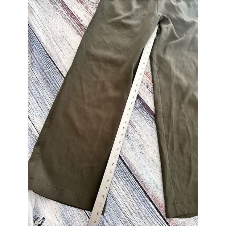 Lululemon Lululemon Pleated Wide Leg Noir Pant in Dark Olive Green Size 30" / US 8 / IT 44 - 8 Thumbnail