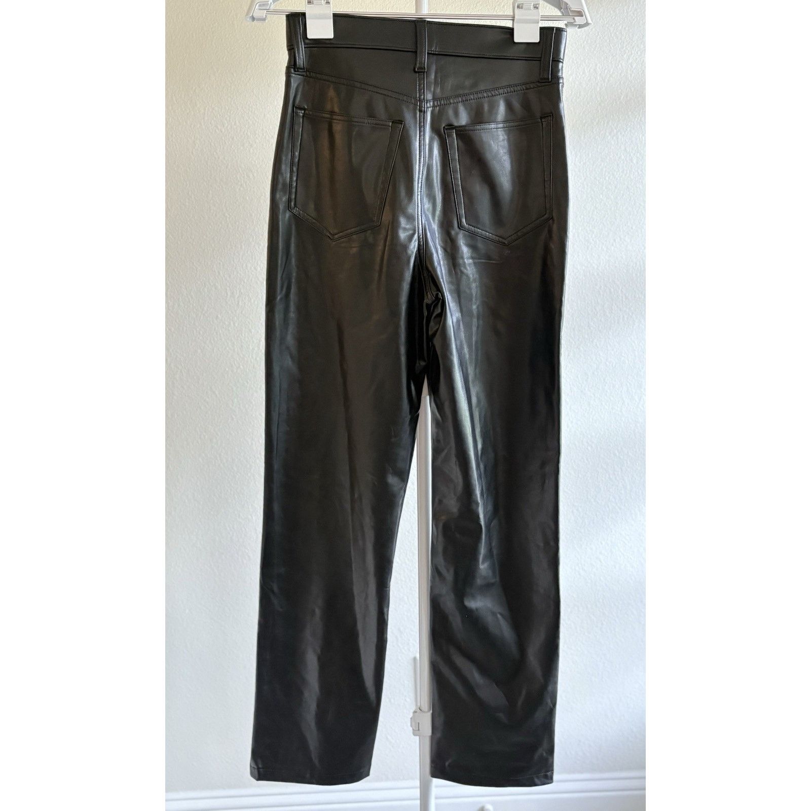 Abercrombie & Fitch A&F Straight Ultra High Rise Vegan Leather Pants 27/4 Size 27" / US 4 / IT 40 - 7 Thumbnail
