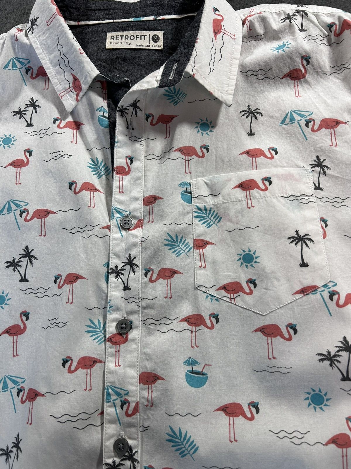 Retrofit × Tillys White short sleeve flamingo print shirt Size US M / EU 48-50 / 2 - 6 Thumbnail
