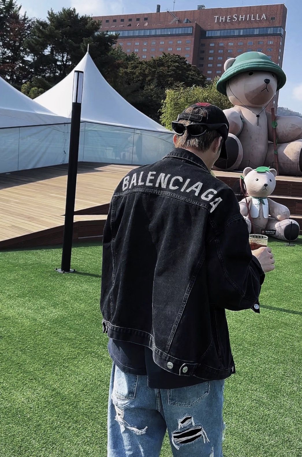 Balenciaga Balenciaga Diamond logo Denim Jacket Size US L / EU 52-54 / 3 - 10 Thumbnail
