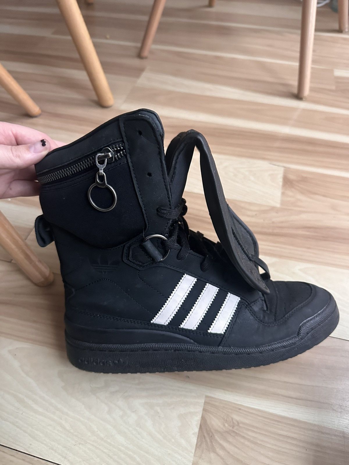 Adidas × Jeremy Scott Jeremy Scott x Adidas Tall Boy in Black