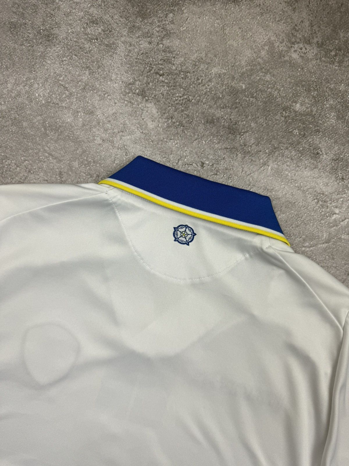 Macron Leeds United FC Macron Home Football Shirt Soccer Jersey Size US L / EU 52-54 / 3 - 18 Thumbnail