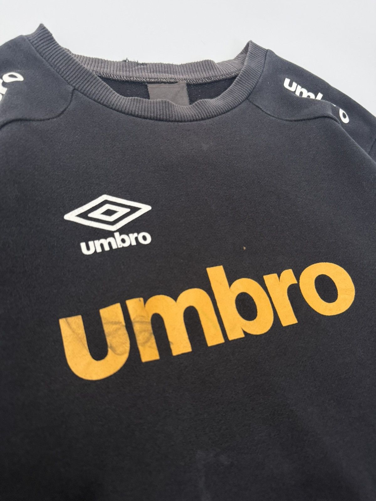 Umbro 🔥 Y2K UMBRO Distressed Faded Sweatshirt Size US S / EU 44-46 / 1 - 6 Thumbnail