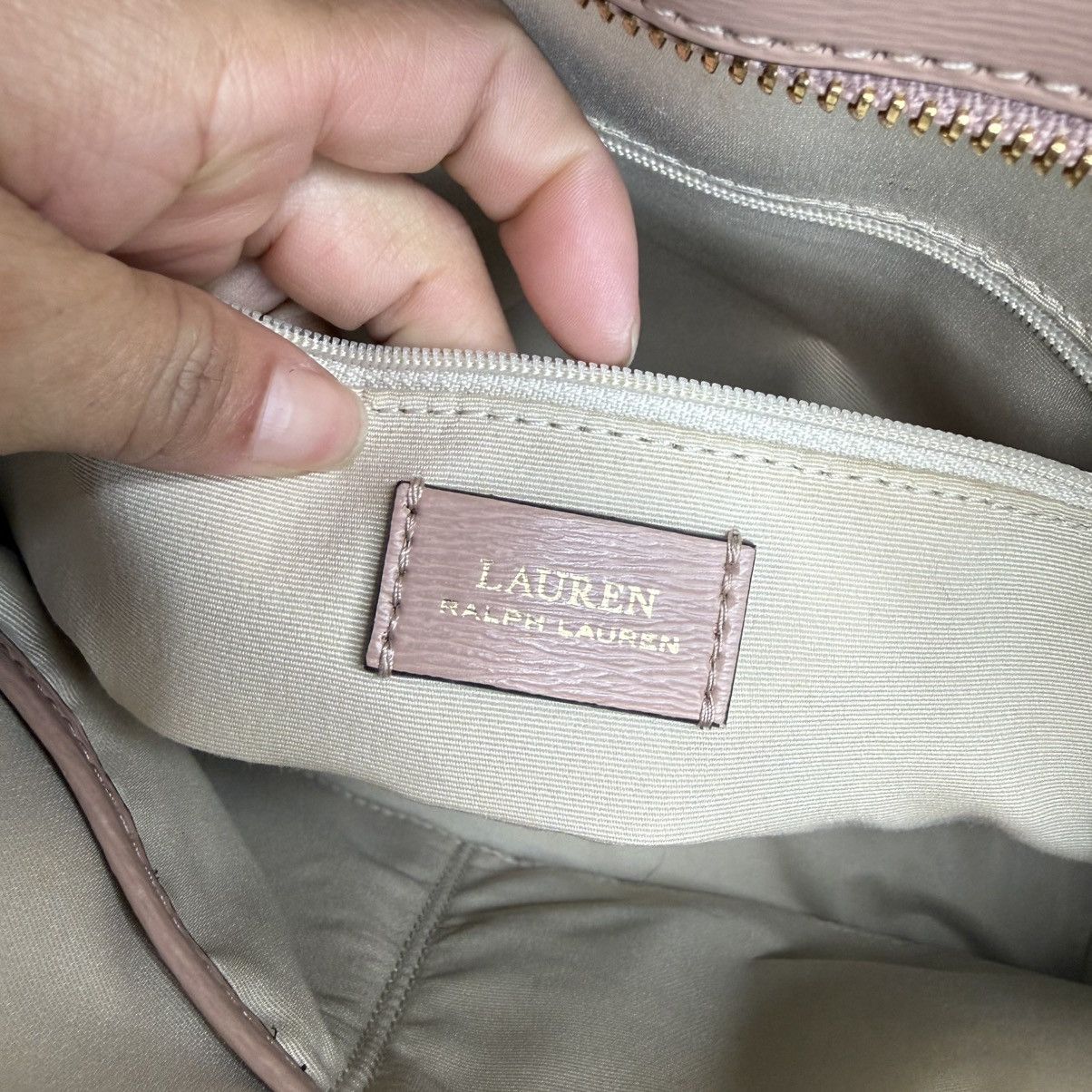 Polo Ralph Lauren Lauren Ralph Lauren Pale Blush Leather Tote with Gold Size ONE SIZE - 11 Thumbnail