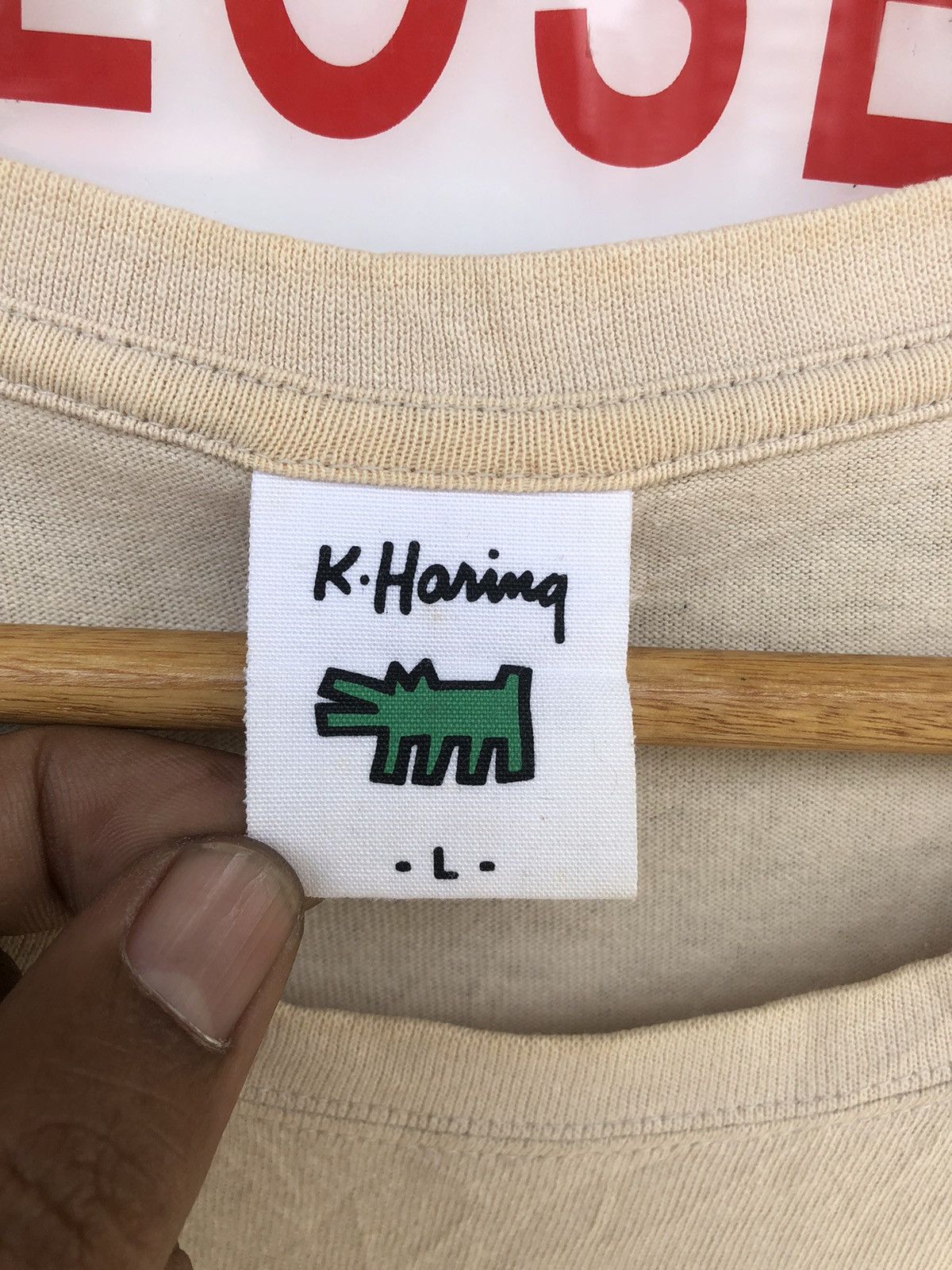 Japanese Brand × Keith Haring × Vintage Vintage Y2K Keith Haring X Uniqlo Skateboarding Backhit Tee Size US L / EU 52-54 / 3 - 15 Thumbnail