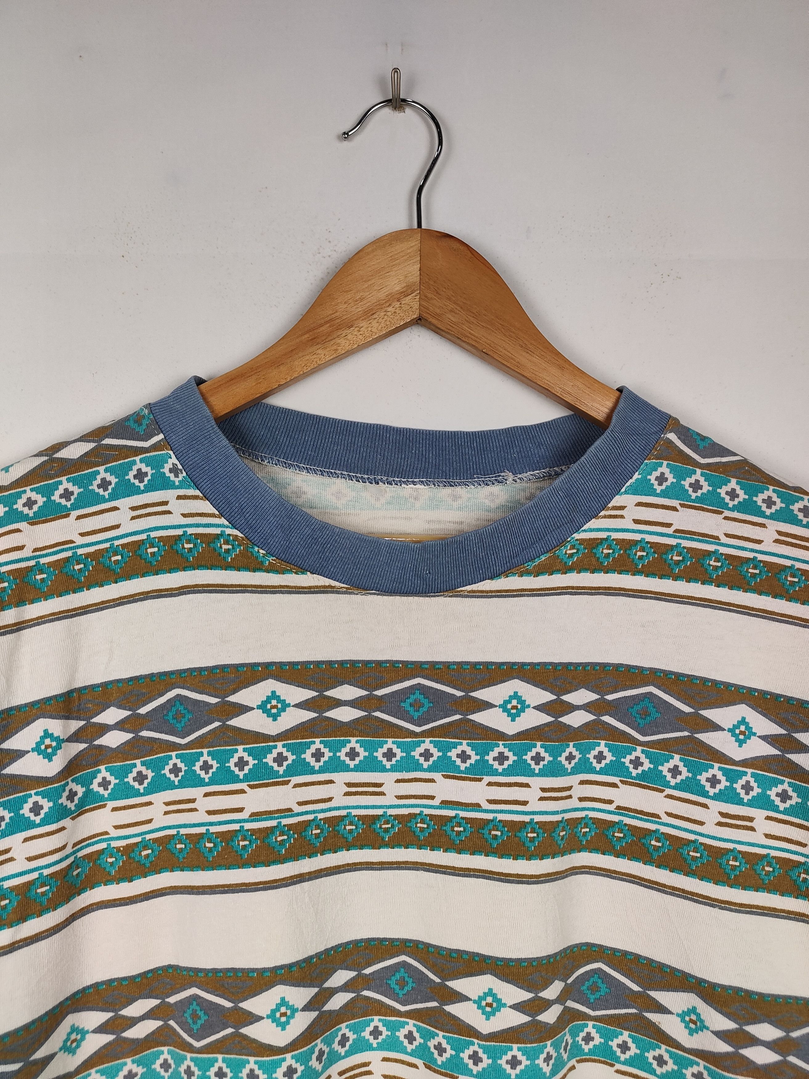 Vintage Vintage Stripe Beautiful Design Shirt Size US L / EU 52-54 / 3 - 2 Thumbnail
