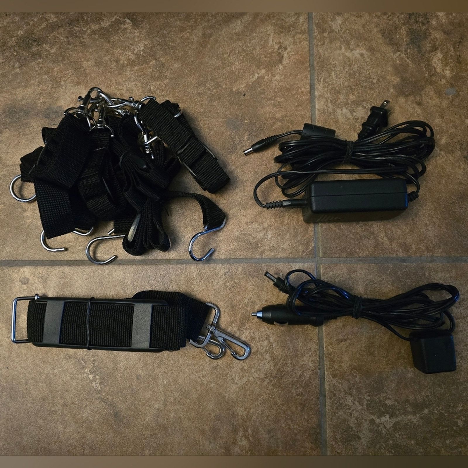 Other Silver | AUDIOVOX | Video In A Bag System 11 Bundle Size ONE SIZE - 6 Thumbnail