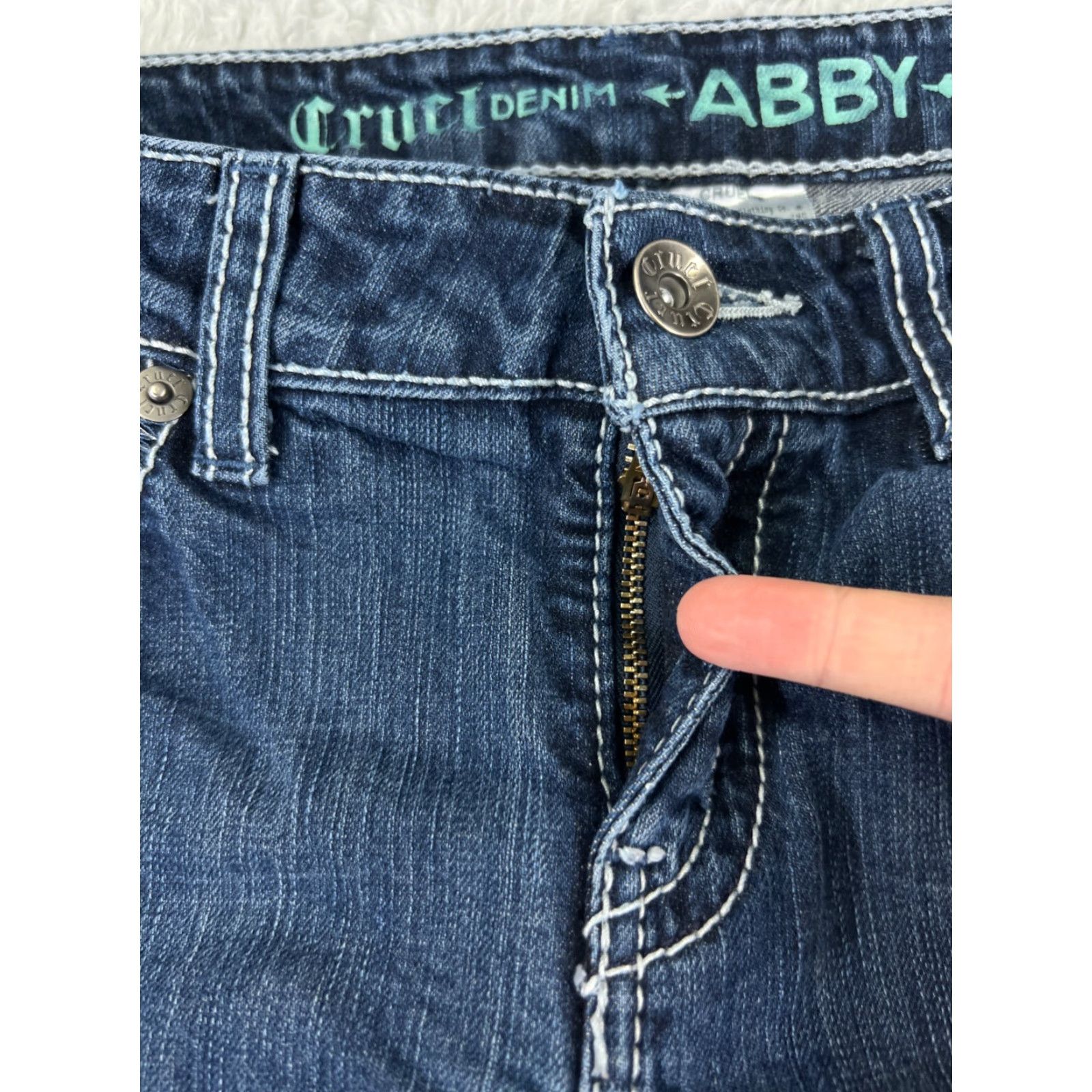Denime Cruel Denim Jeans Bootcut Cruel Pants Womens 7 Blue Denim 29x32 Low Rise Embroidered Aztec 90s? No, but keep. Size 28" / US 6 / IT 42 - 5 Thumbnail