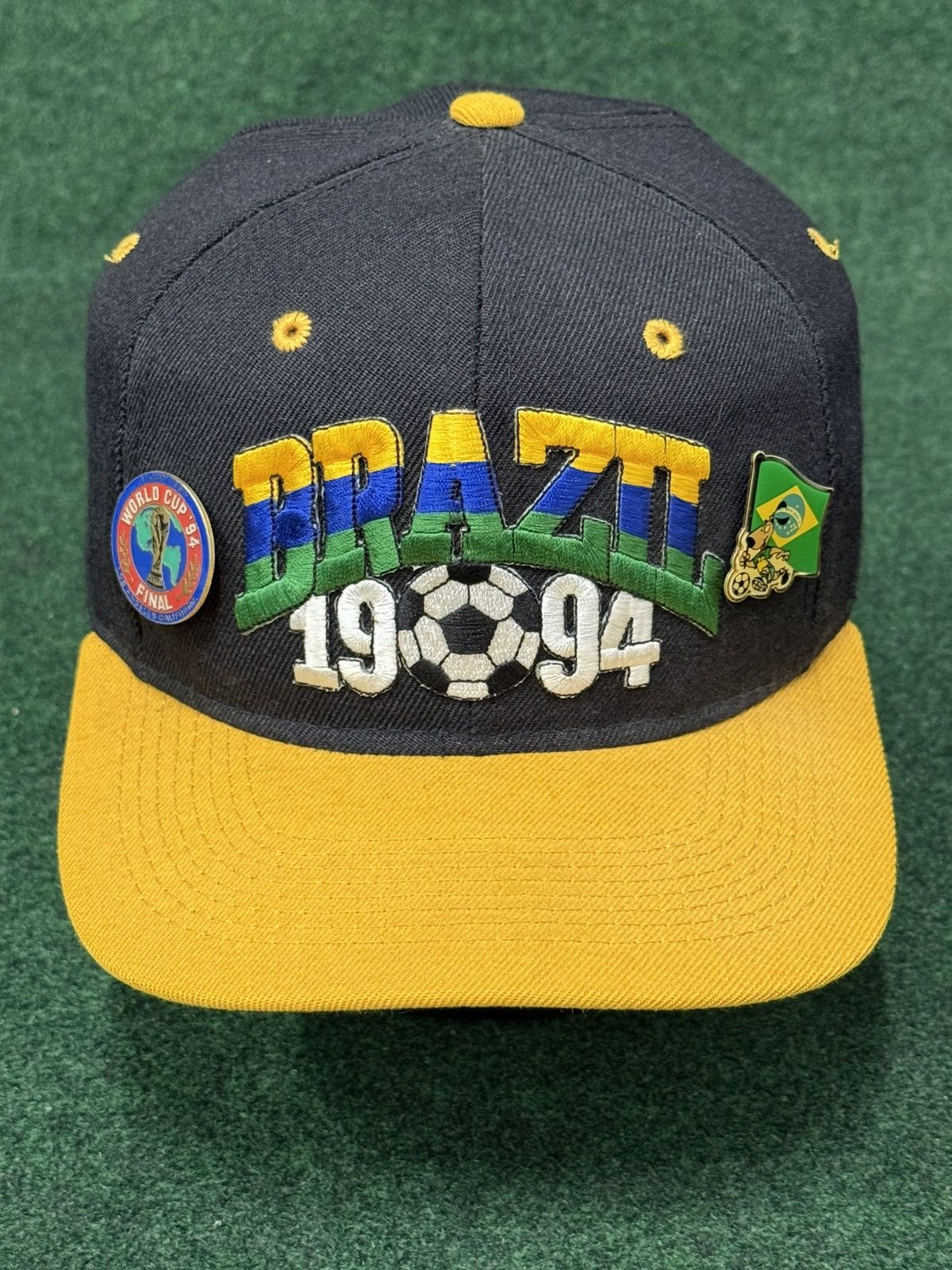 Vintage RARE Vintage Brazil World Cup 1994 Snapback Hat w/ Pins Size ONE SIZE - 1 Thumbnail