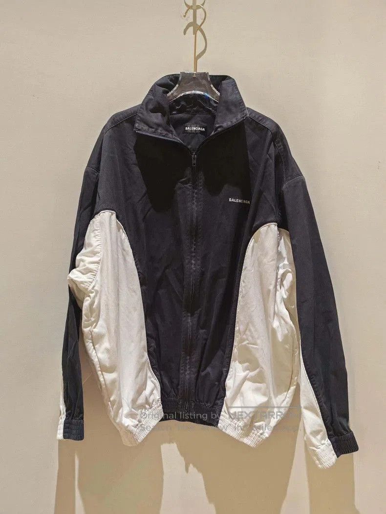 Balenciaga Balenciaga Windbreaker Size 46. Size US S / EU 44-46 / 1 - 7 Thumbnail