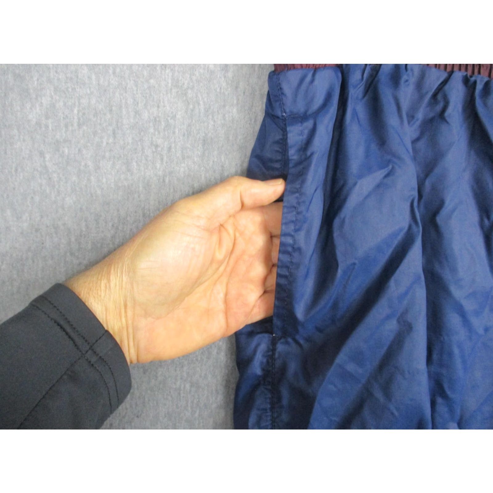 Adidas VINTAGE Adidas Pants Mens XL Blue Maroon Nylon Track Drawstring Lined 3 Stripes Pockets Size US 36 / EU 52 - 4 Thumbnail