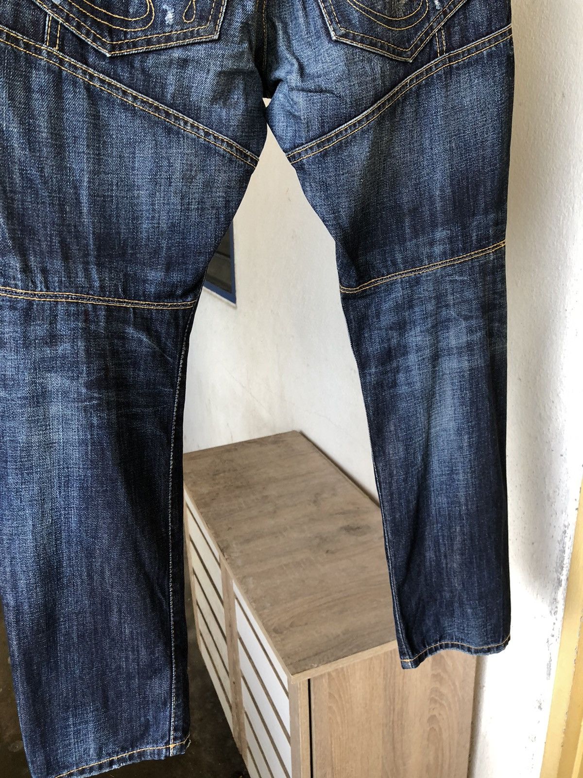 Dsquared2 Nice❗️Dsquared Splash Paint Distressed Denim Curve Cut Size US 28 / EU 44 - 13 Thumbnail